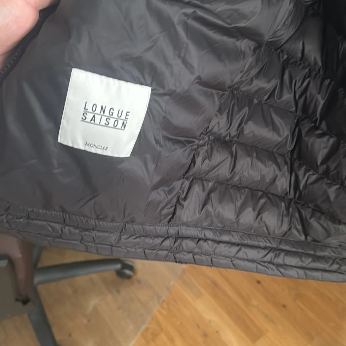 Moncler Bomberjacka M/L - 93