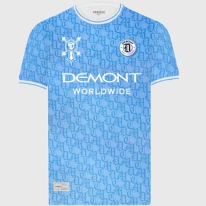 Demont T-shirt  - Säljer min Demont tröja pga av den är för liten för mig, aldrig använd (bara testad) köpt för 399kr, pris kan diskuteras (skriv för bilder)