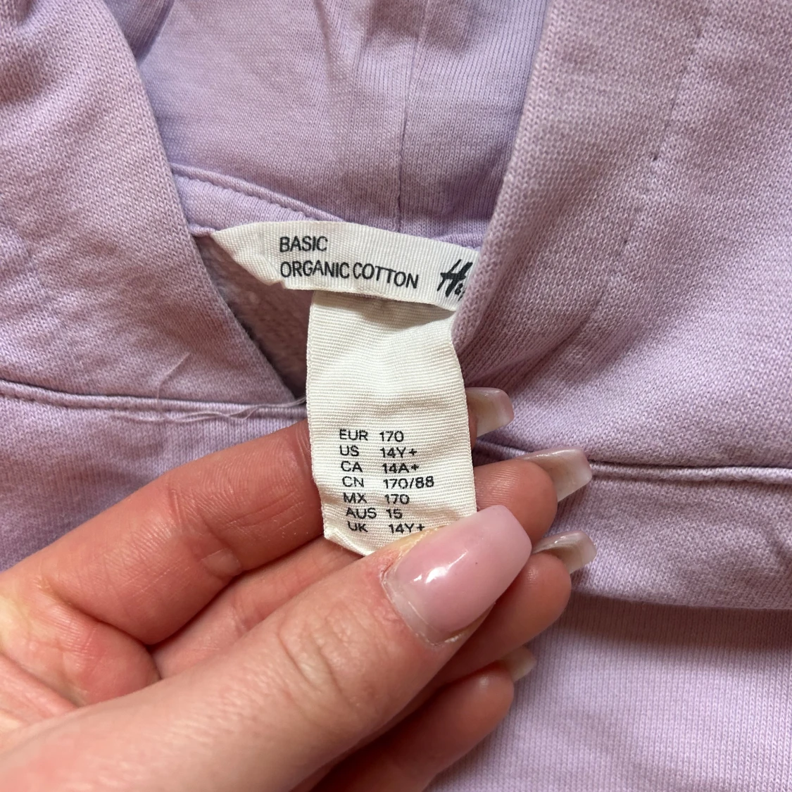 Ljuslila hoodie från H&M - 1