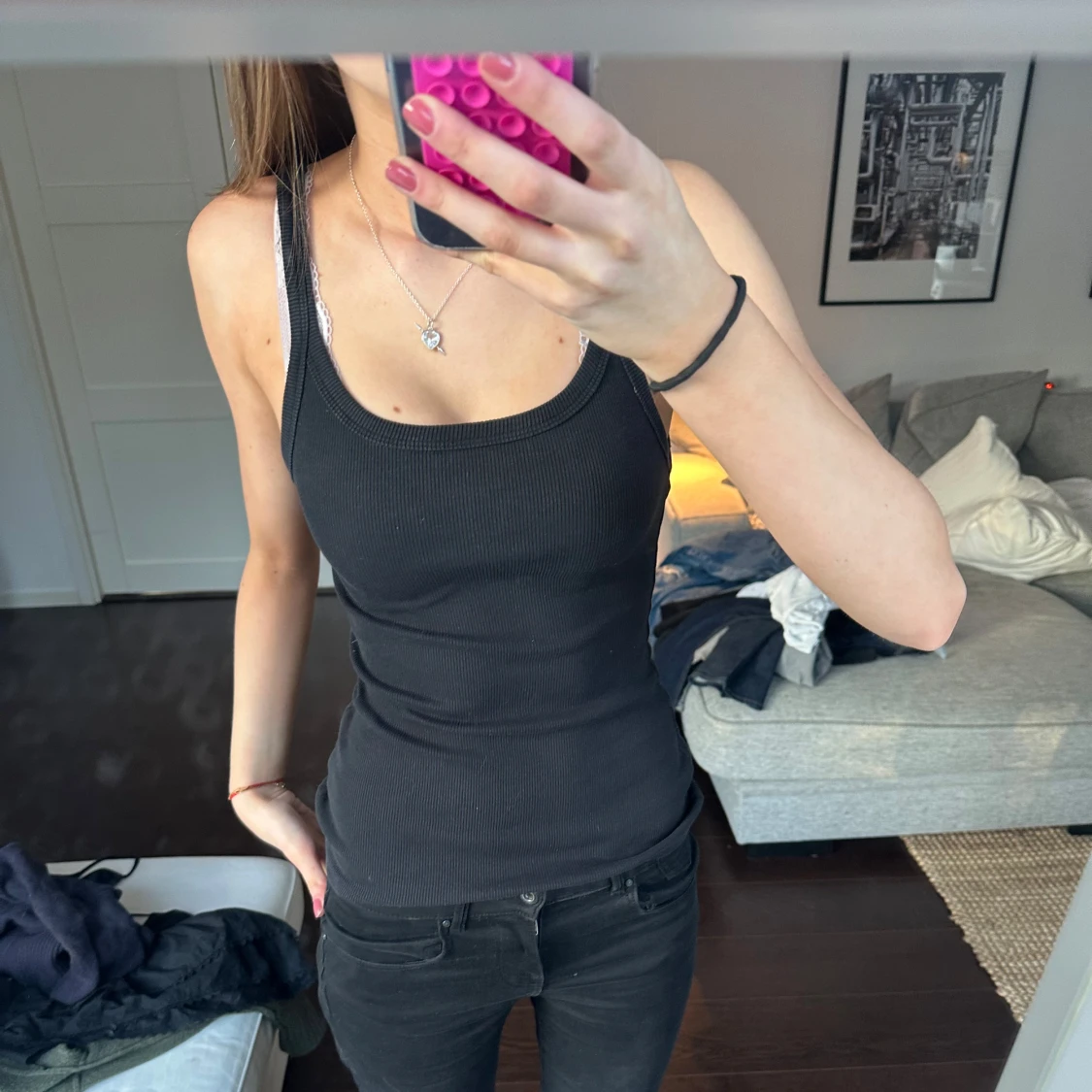 Svart ribbad linnetopp