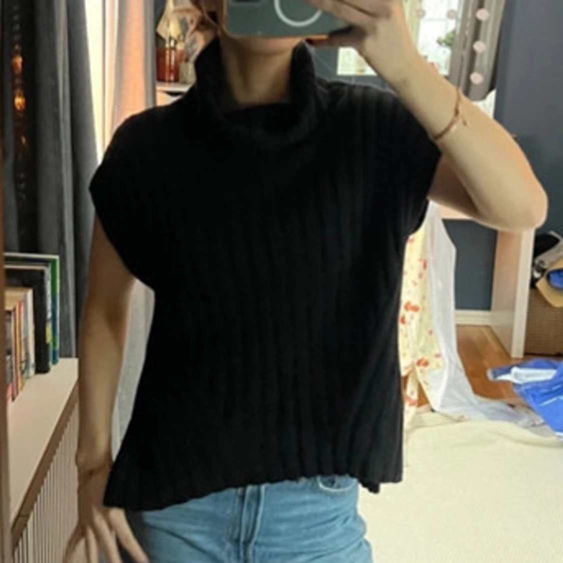 Svart ribbad polotröja