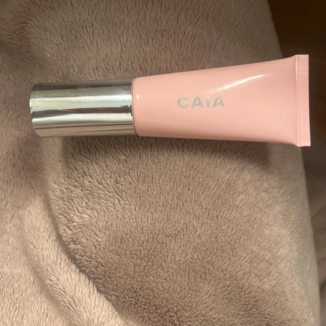 Rosa liquid blush från CAIA - 1