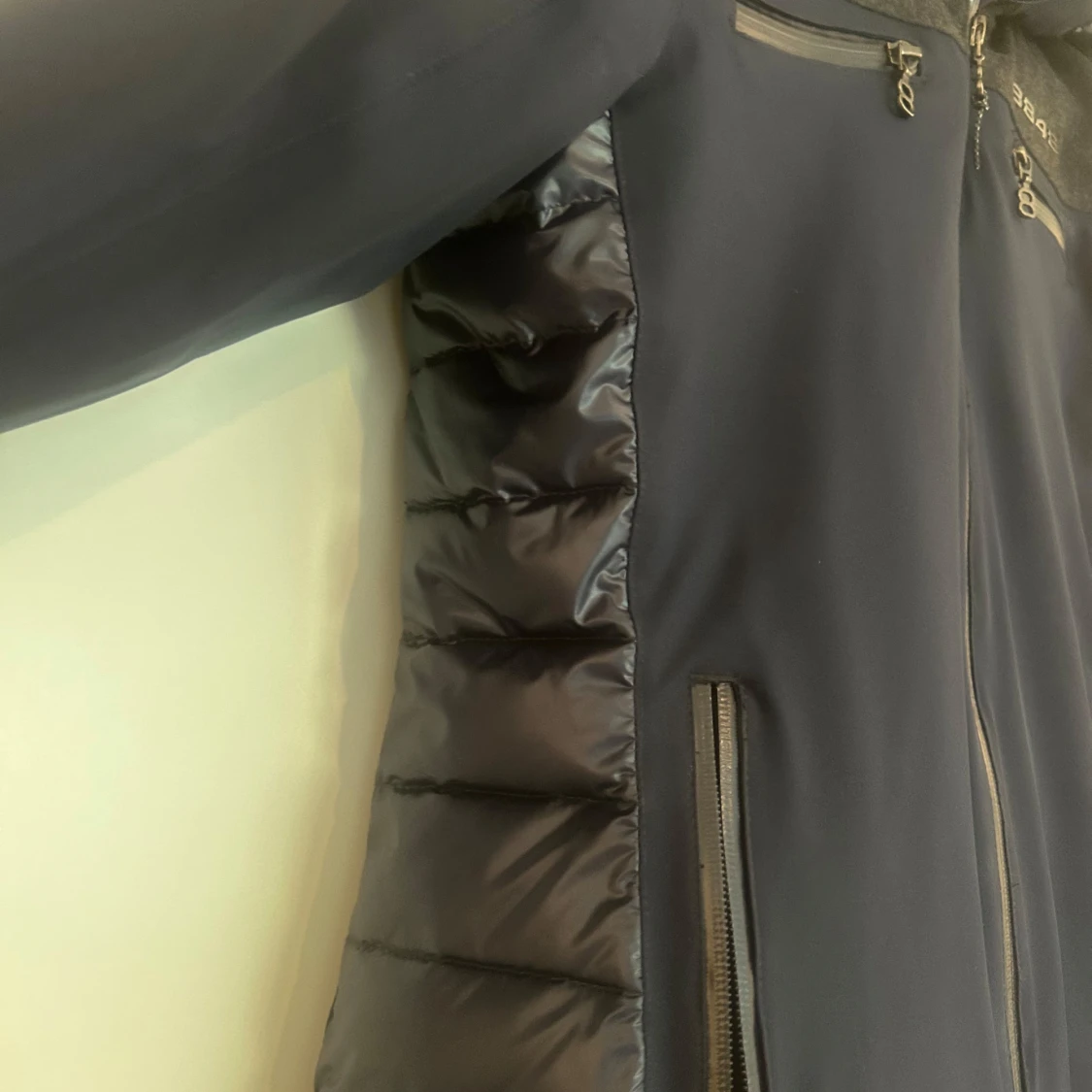 Mörkblå jacka från 8848 Altitude - 1