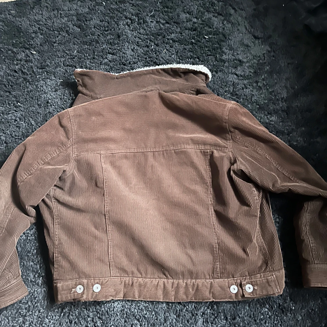 Brun manchesterjacka med teddyfoder - 2