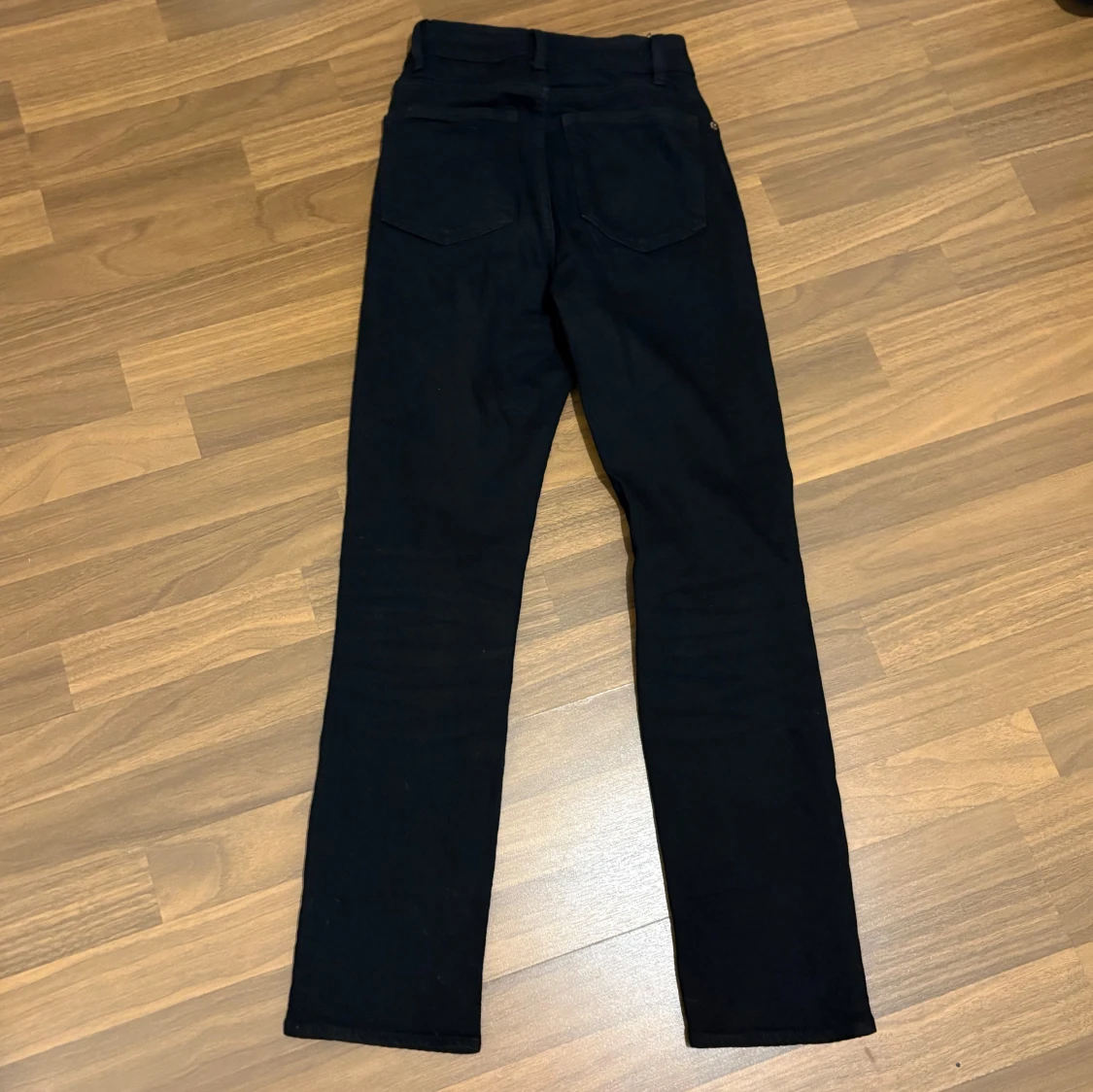 Svarta jeansbyxor H&M - 1