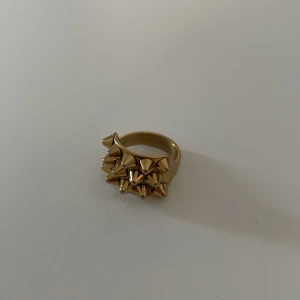 Guldring - Snygg ring från Edblad!🌟 storlek: 18.50