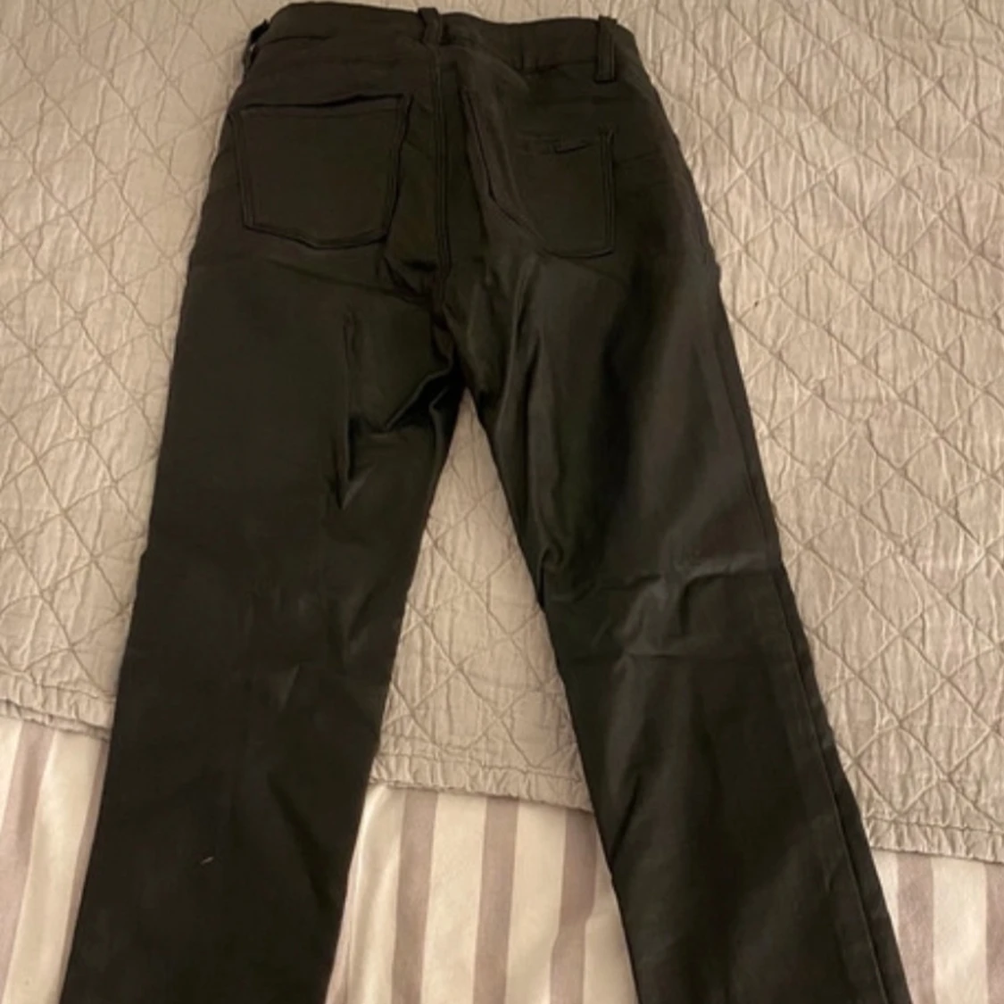 Svarta skinnbyxor - 1