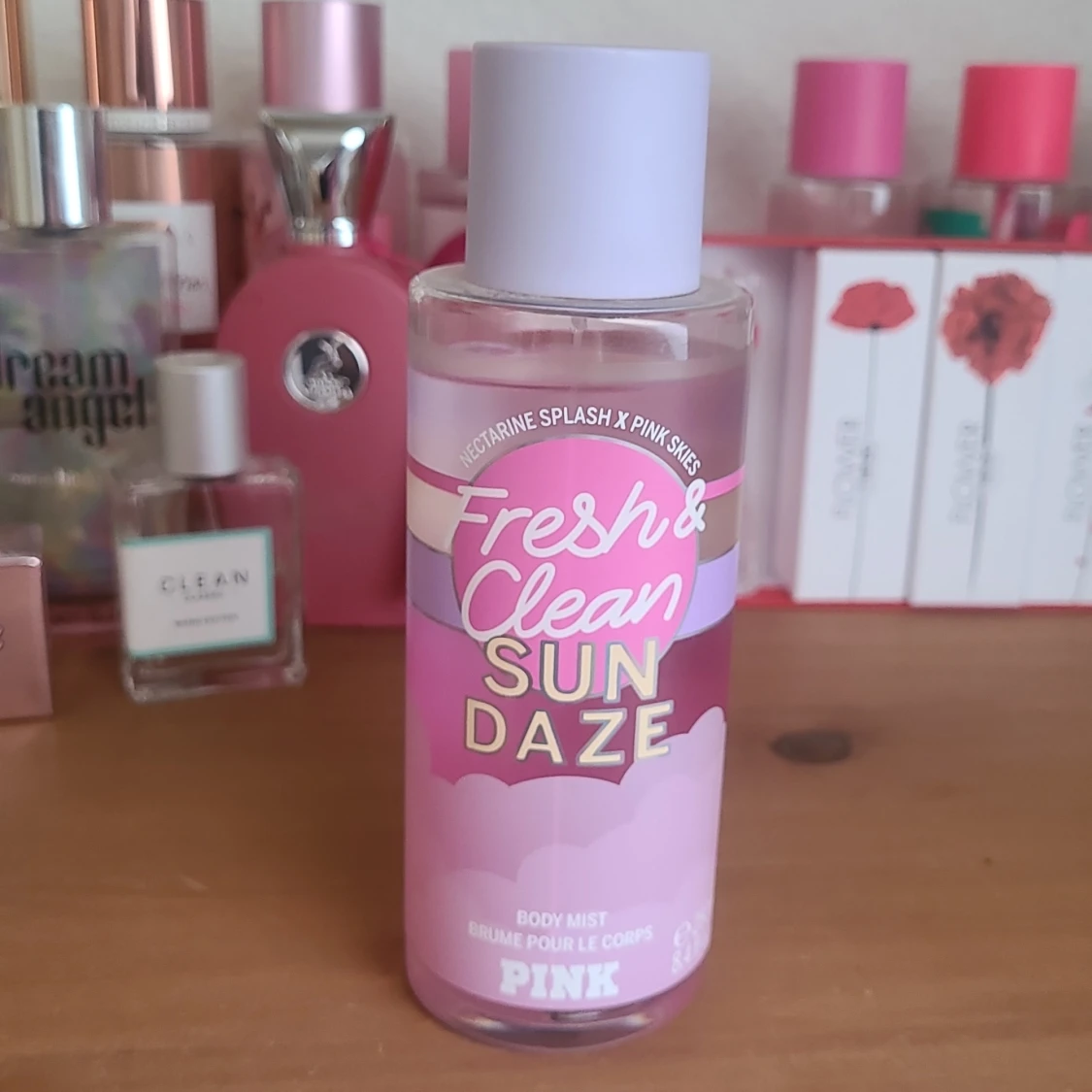 Fresh & Clean Sun Daze Body Mist från PINK