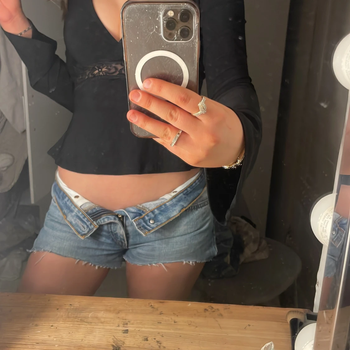  Ett par Levis shorts