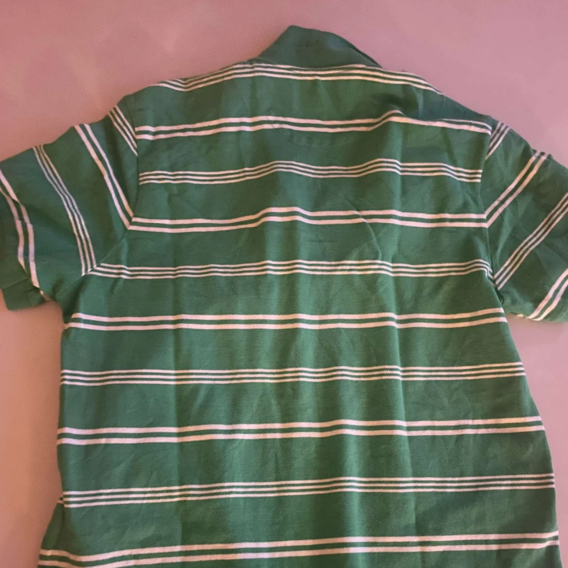 Grön randig pikétröja från Chaps - 3