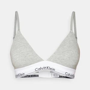 Calvin Klein bh - Helt oanvänd Calvin Klein bh i storlek S🙌🏼