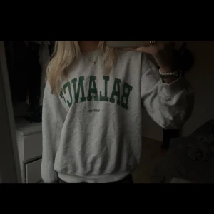 Sweatshirt - Från h&m i bra skick💕 