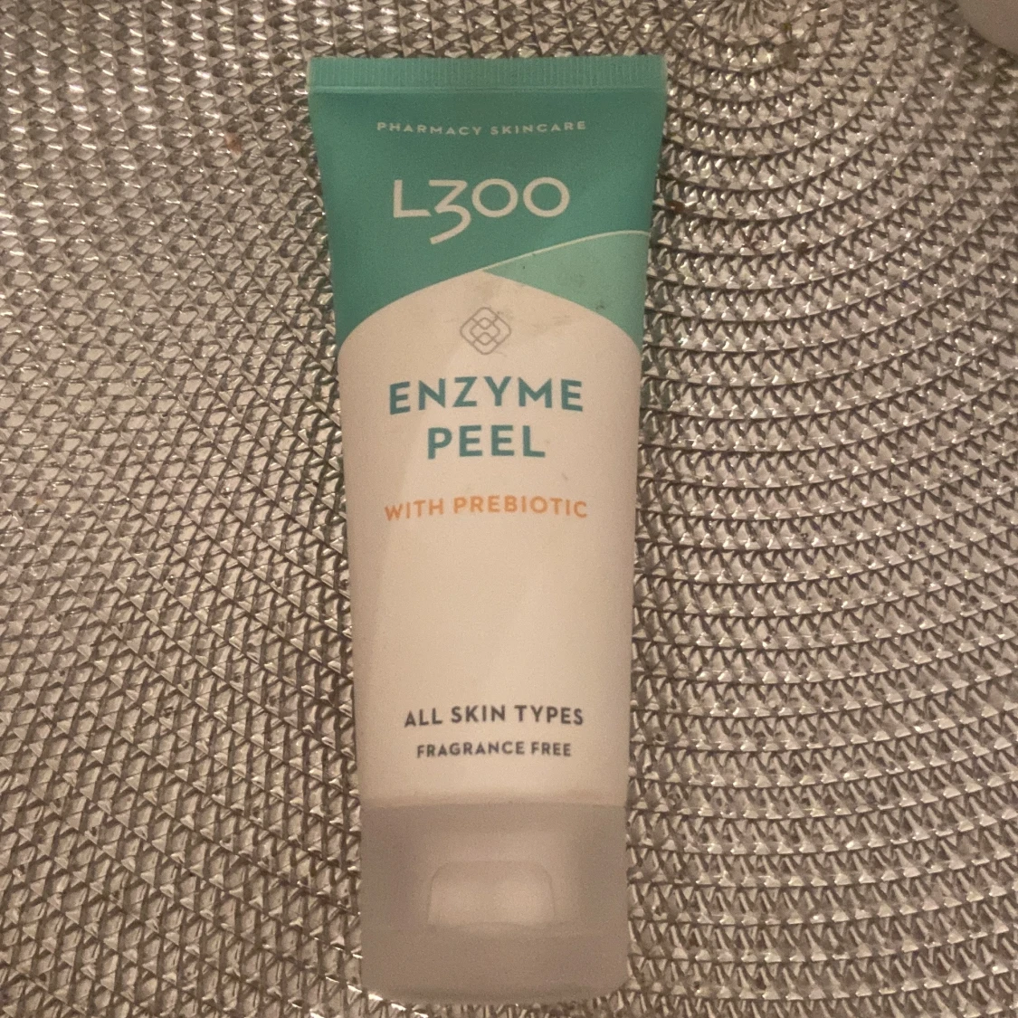 Enzyme Peel från L300 - 1
