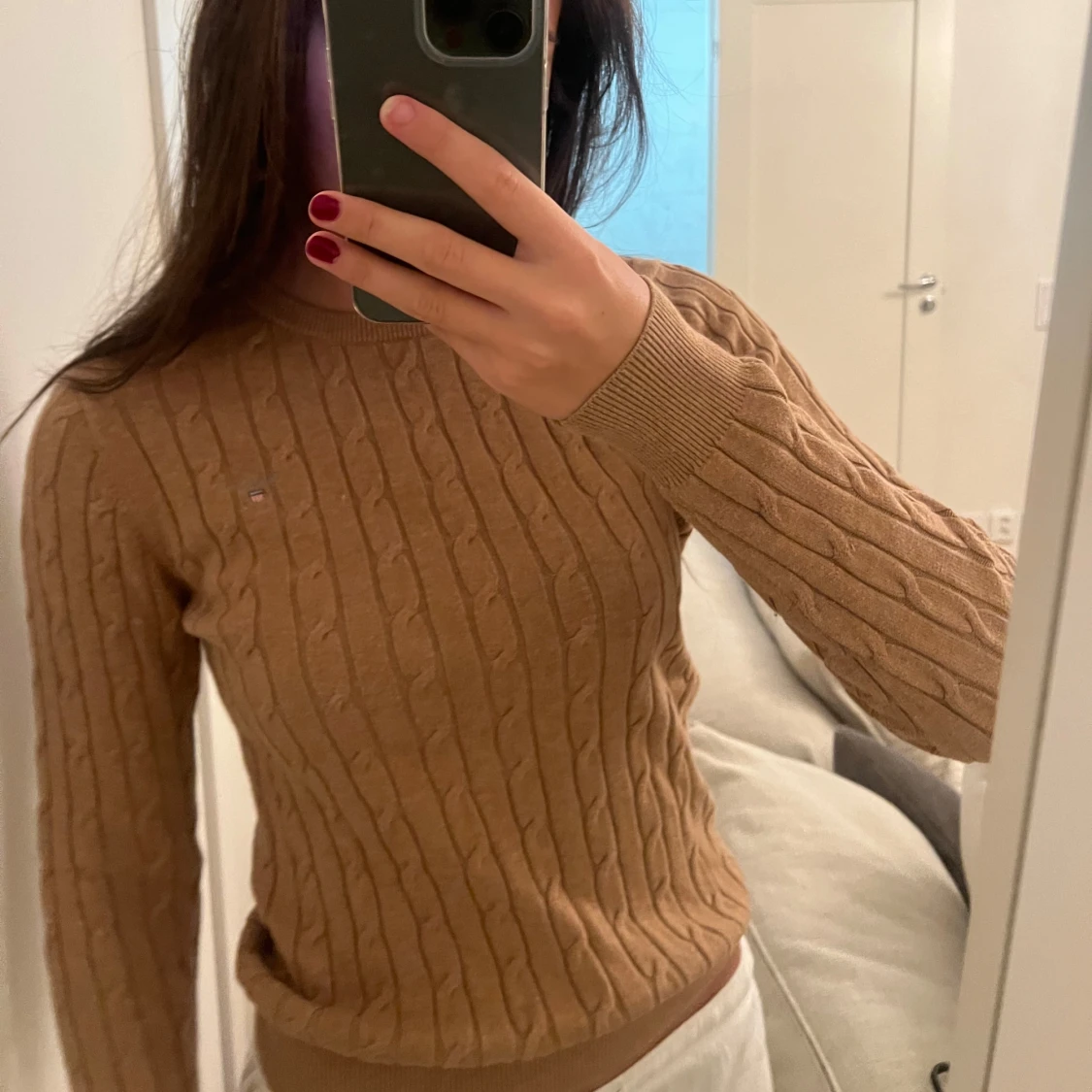 Beige stickad tröja - 90