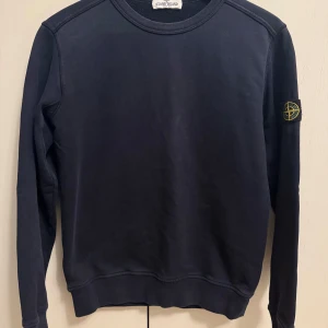 Stone Island tröja - Tröja i bomull. Storlek 12år/ 156. 