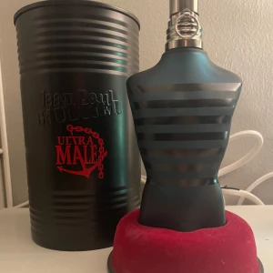 JPG ultra male nästan helt full - Tjena säljer jpg ultra male 75 ml! Nästan helt full. Nypris notino 75 ml: 1000kr. Pris kan diskuteras vid snabb affär!