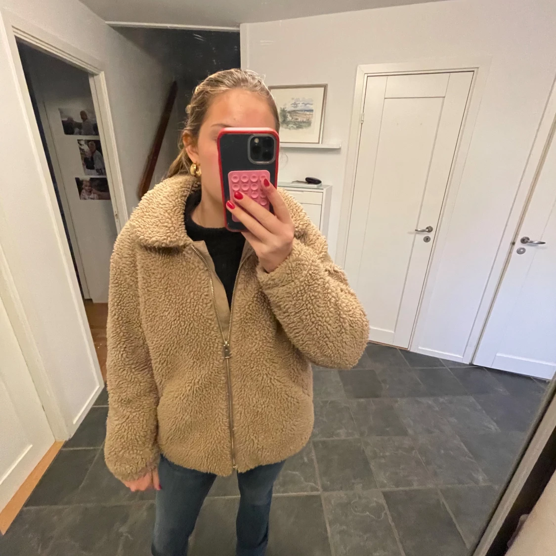 Beige teddyjacka med dragkedja