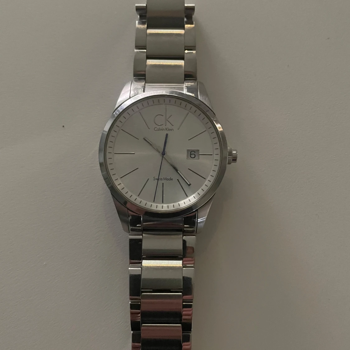 Silverfärgad klocka från Calvin Klein