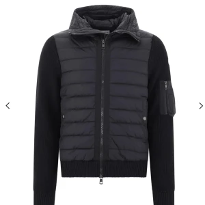 Moncler cardigan  - Lite solbränd 