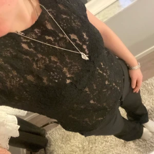 Spets topp - Jättefin spets topp 