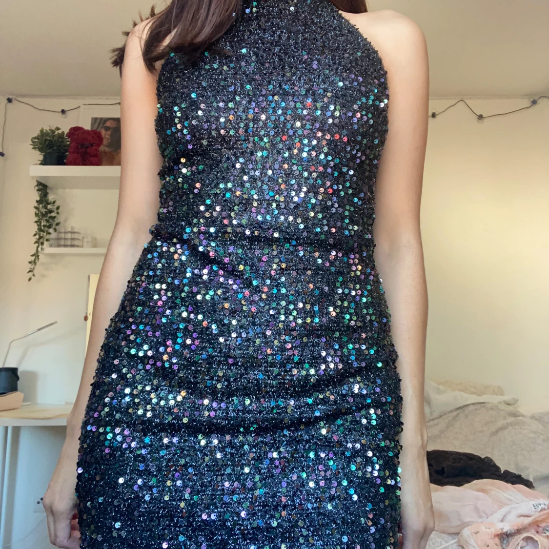 Svart glittrig klänning