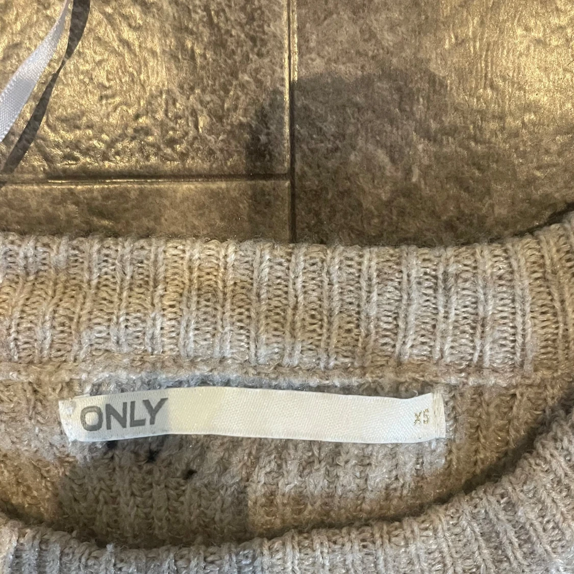 Beige stickad tröja från ONLY - 91