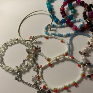 Färgglada armbands paket - säljet hand gjorda pärl armband!