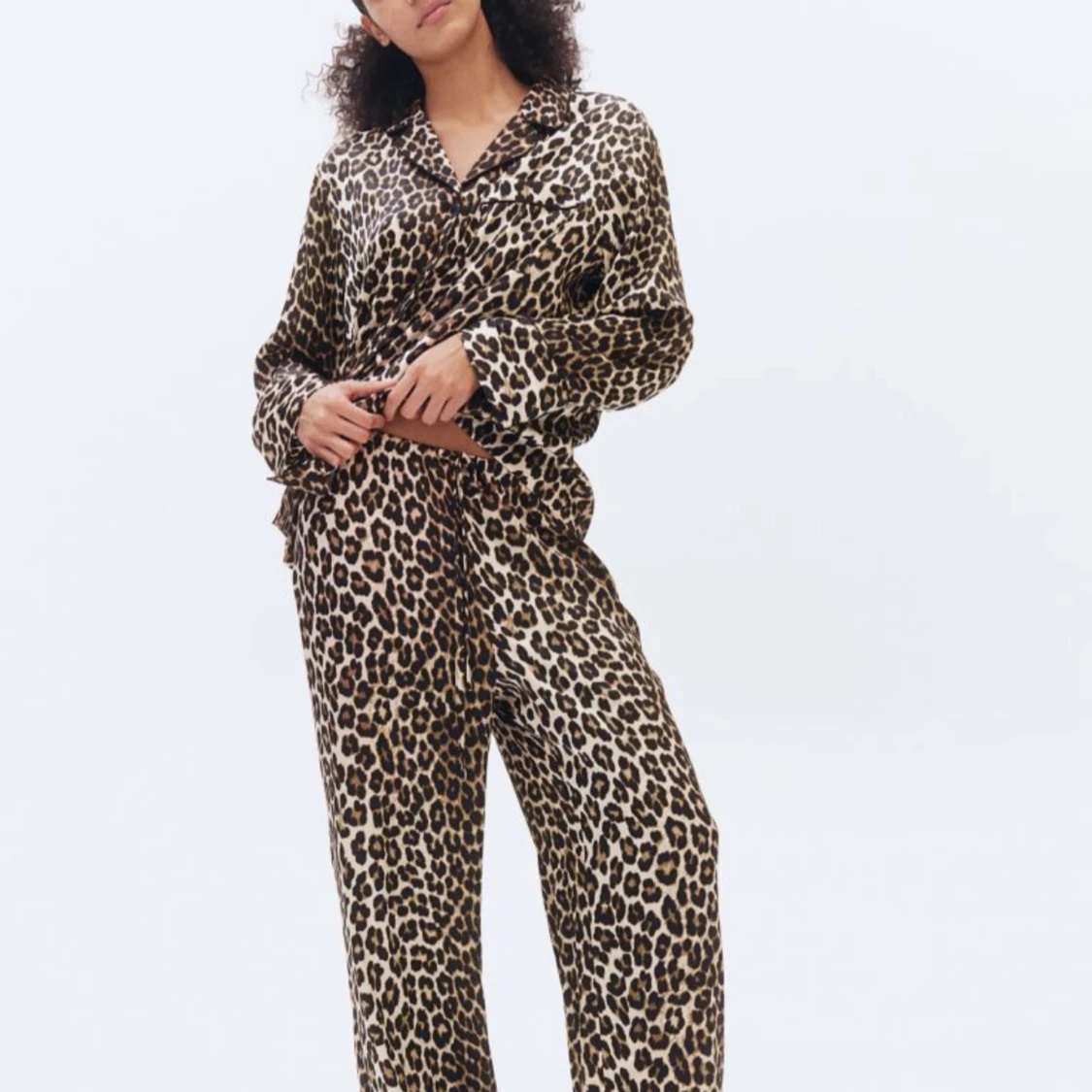 Leopardmönstrad pyjamas - 91