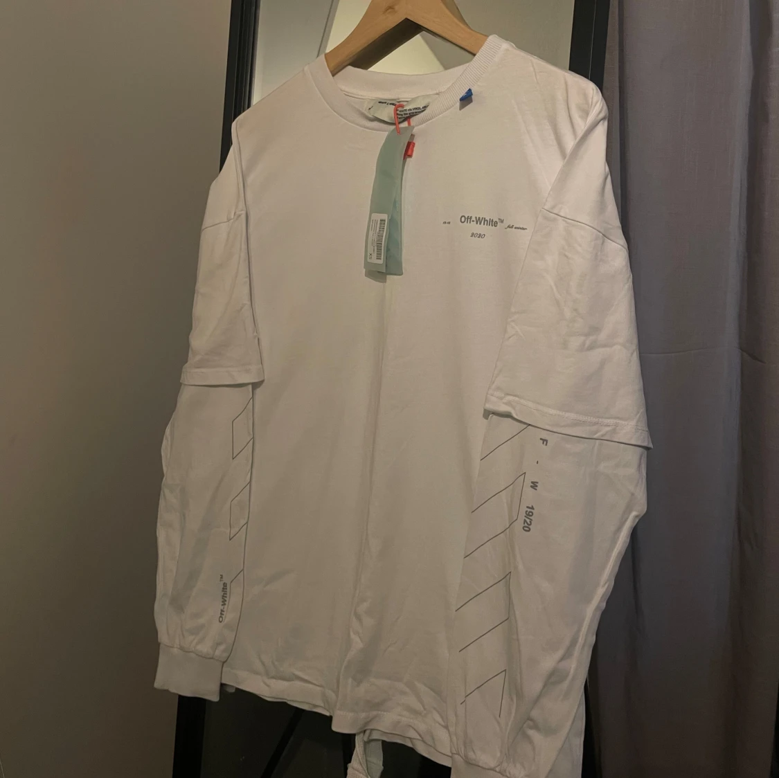 Exklusiv Offwhite långärmad tee - 93