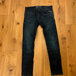 Replay anbass - Riktigt feta jeans från replay! De är i riktigt bra skick👍