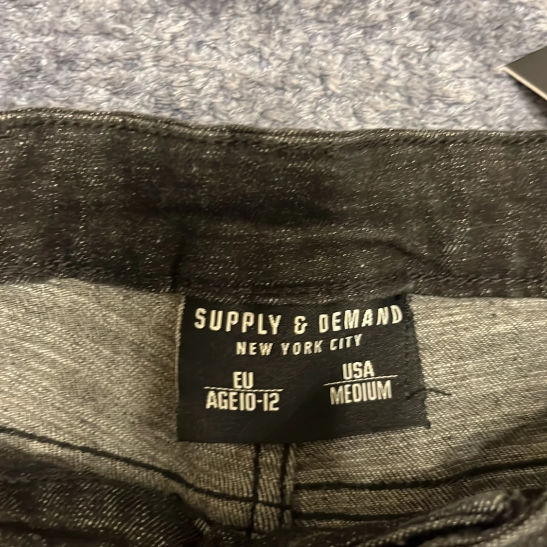 Svarta jeansshorts från Supply & Demand - 91