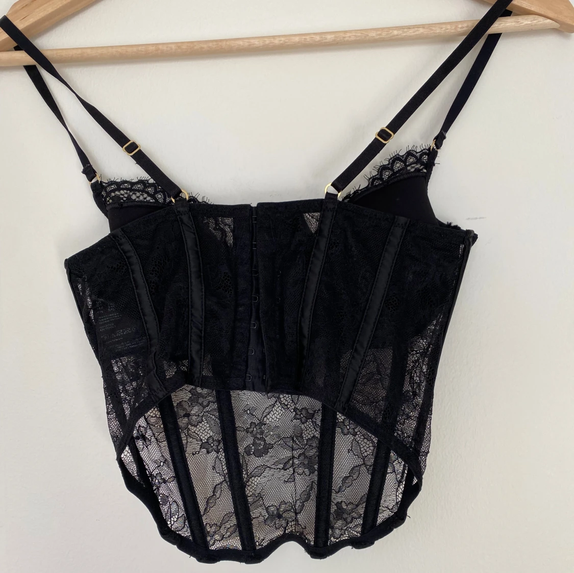 Svart spetskorsett - 91