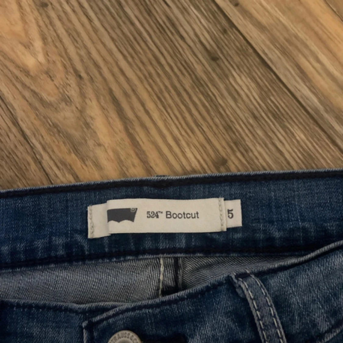 Levi's 524 Bootcut Jeans - 92