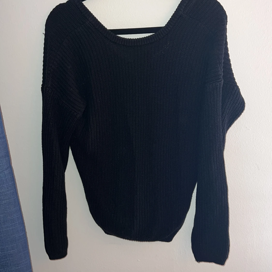 Svart stickad tröja - 92