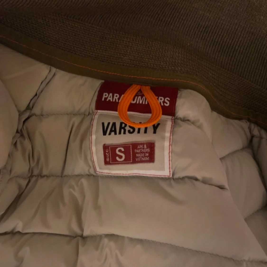 Olivgrön dunjacka från Parajumpers  - 91