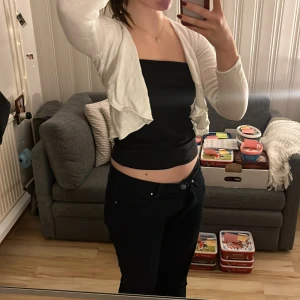 Kofta - Supersöt vit kofta 💕