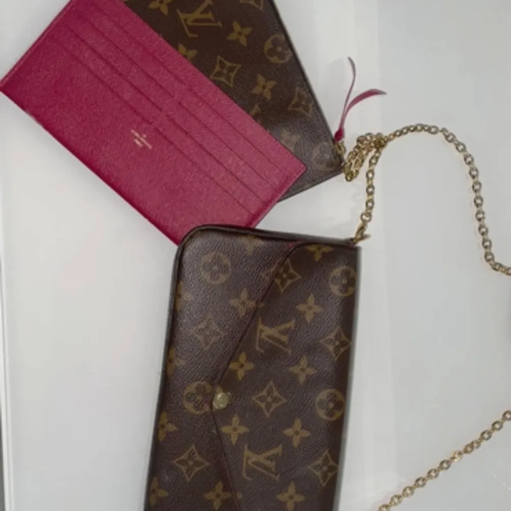 Louis Vuitton handväska i fint skick!   Inga skador på väskan . Accessoarer.