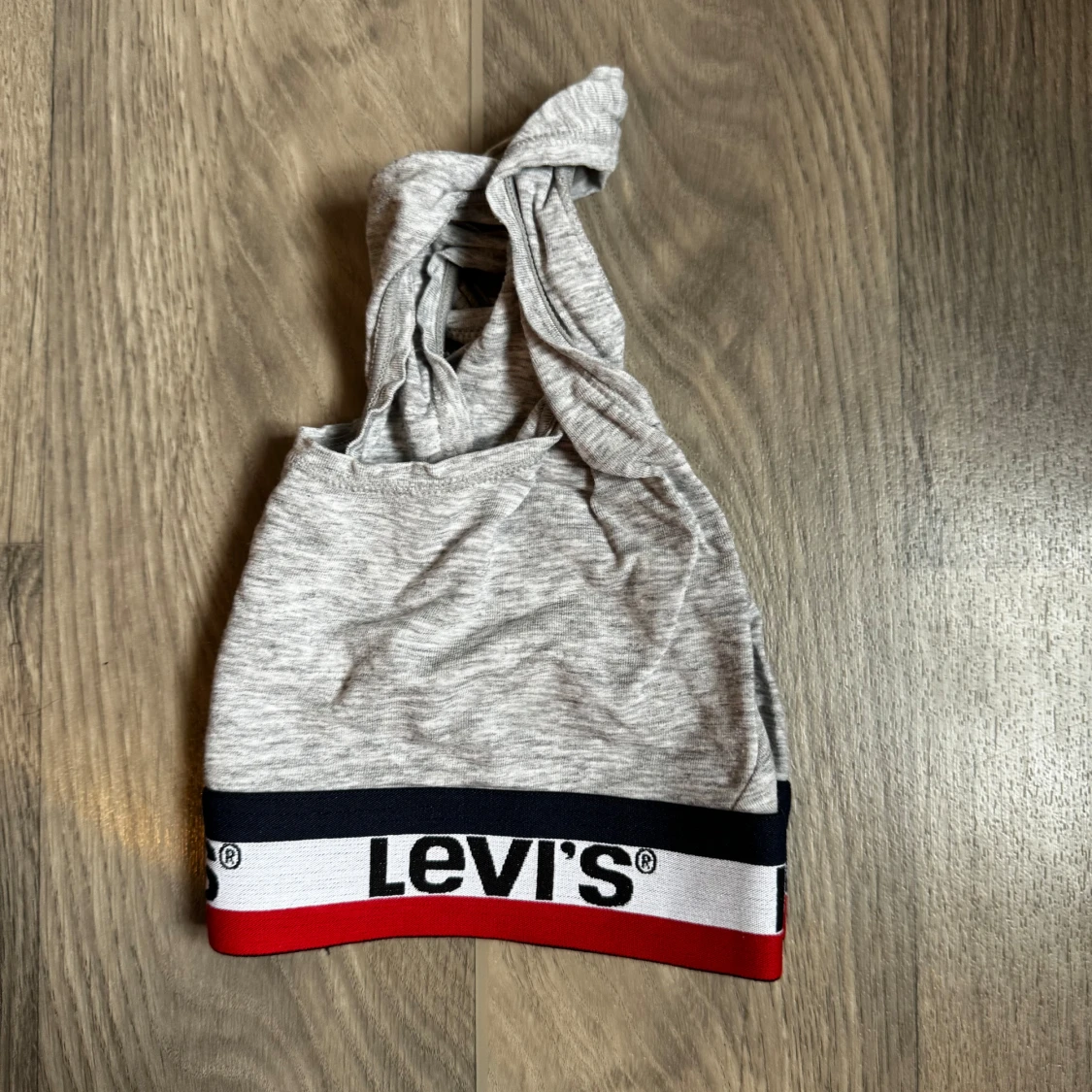 Leviś topp storlek S - 90