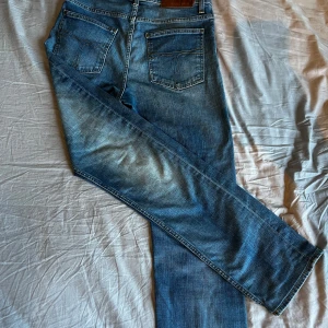Tiger of Sweden jeans - Sjukt fräscha Tiger of Sweden jeans | storlek 30/32 | Hör av er vid minsta fundering!😁