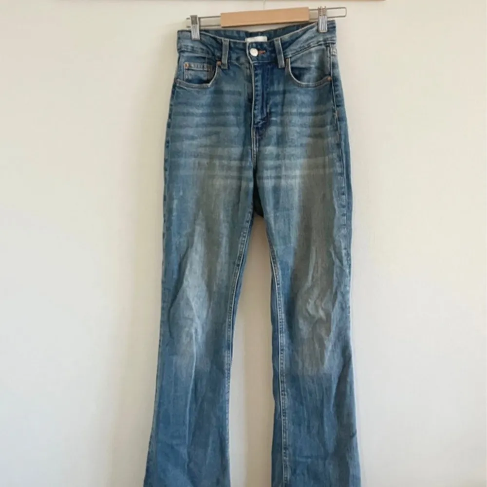 Mina favorit bootcut jeans som tyvärr blivit försmå!. Jeans & Byxor.