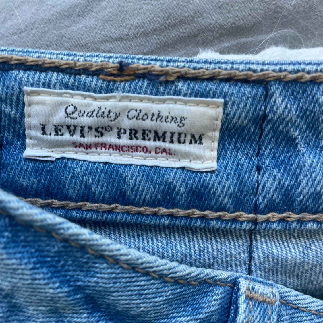 Ljusblåa Levi’s jeans - 93