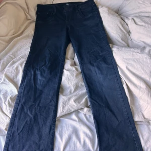 LTB JEANS  - Så fina ltb jeans, low waist! Dom är väldigt mörk blå, kan nästan se ut som svart!💕💋
