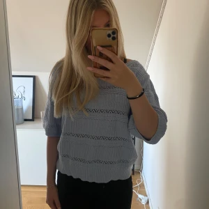Virkad tröja - Gullig tröja från VeraModa, ej använd