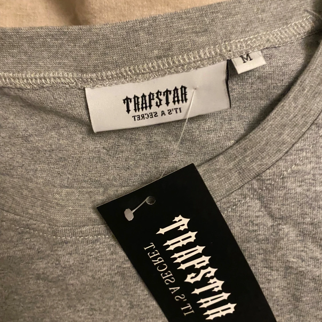 Grå t-shirt från Trapstar - 2