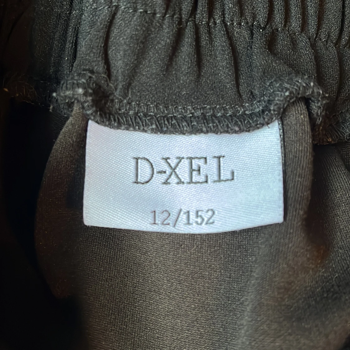 Svart kjol från D-XEL - 2