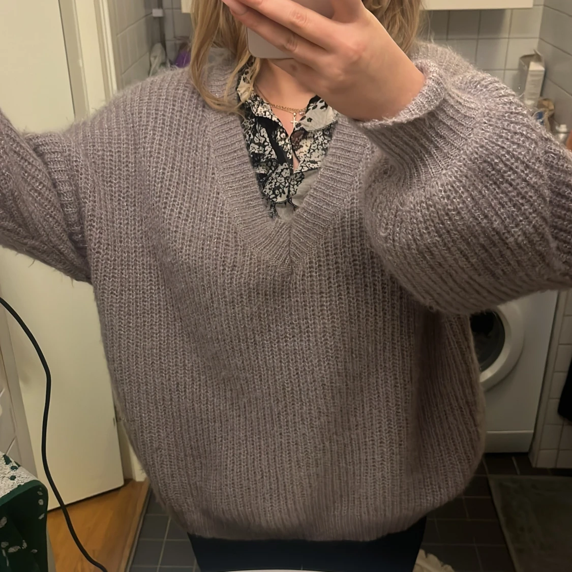 Grå stickad tröja - 3