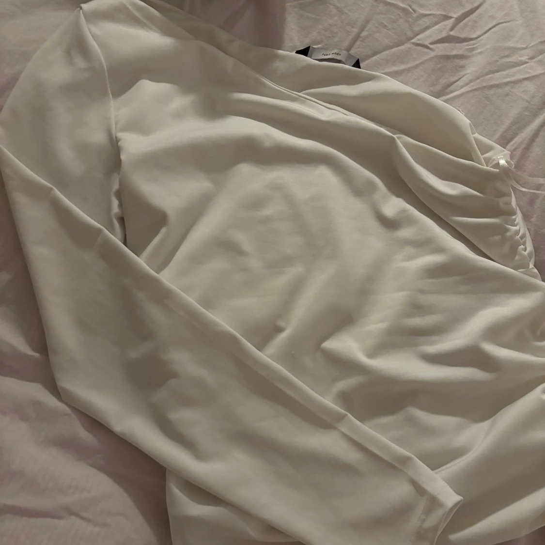 Vit oneshoulder topp från Vero Moda - 1