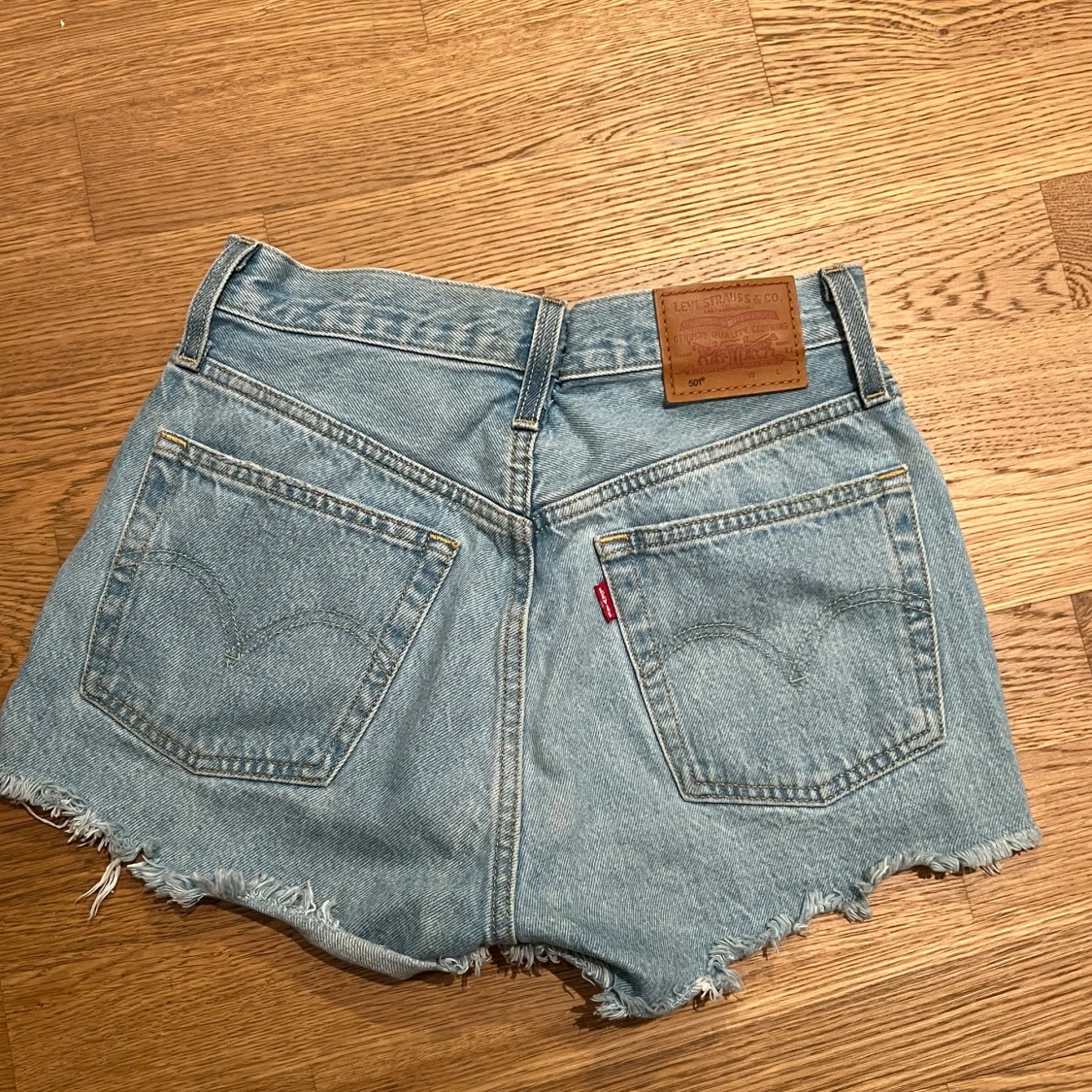 Blå jeansshorts från Levi's - 1