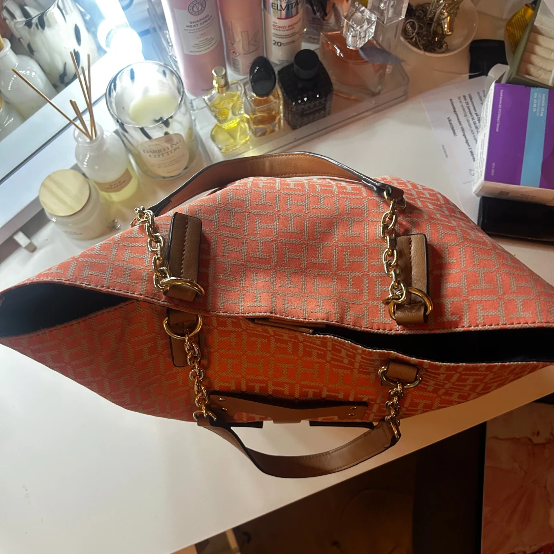 Rosa Tommy Hilfiger väska  - 1