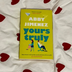 Yours Truly - Perfekt för dig som gillar romantiska berättelser med humor och värme. Nyskick